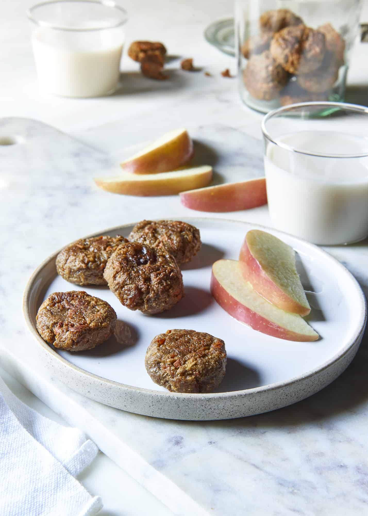 Allergy Free Apple Carrot Quinoa Flake Cookies The Blender Girl