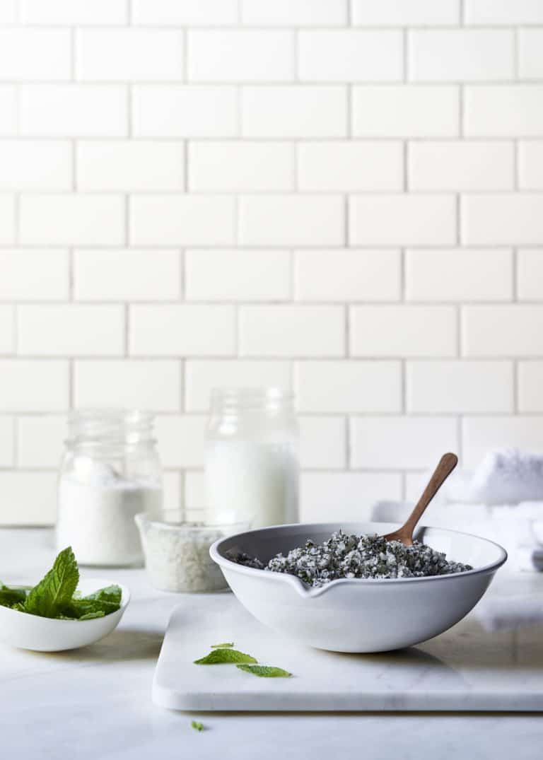 Salt Scrub with Coconut and Mint