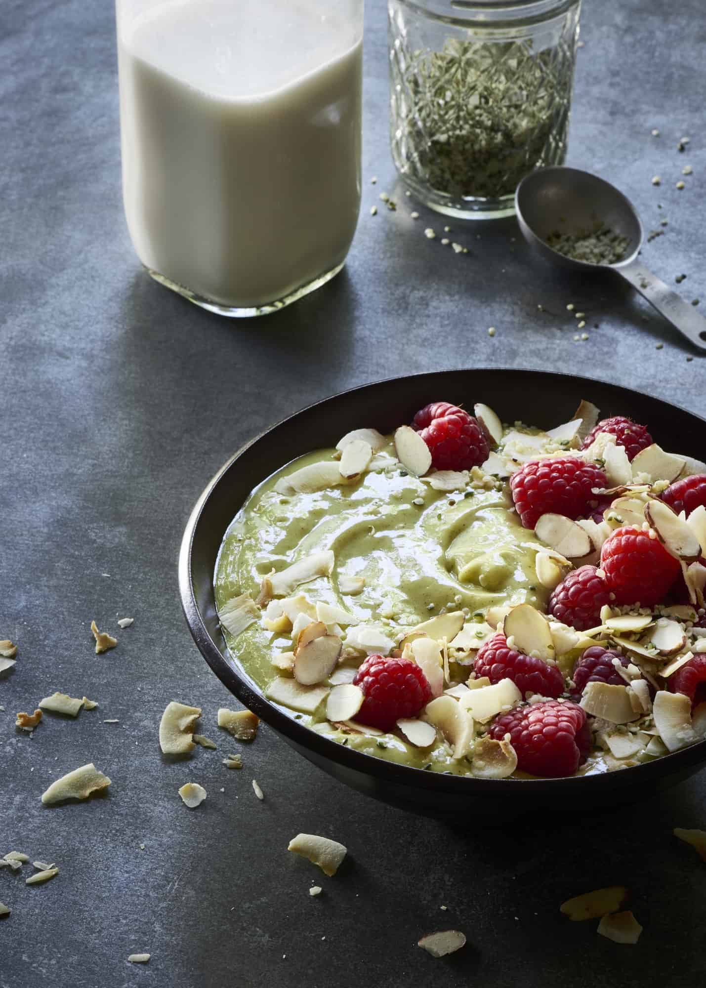 Matcha Smoothie Bowl - The Blender Girl