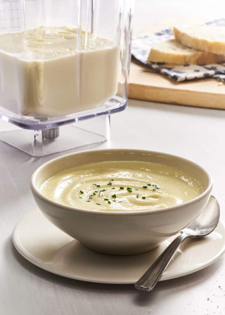 10 Minute Curried Cauliflower Soup